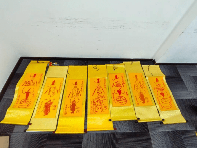 江蘇警方搗破一個以「玄學大師」為幌子的詐騙集團。平安姜堰