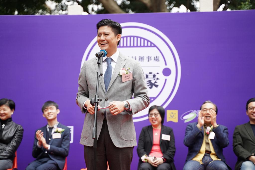 譚文豪認為房署應考慮改變公屋儲物室用途，讓社福機構、區議員等服務當區街坊。