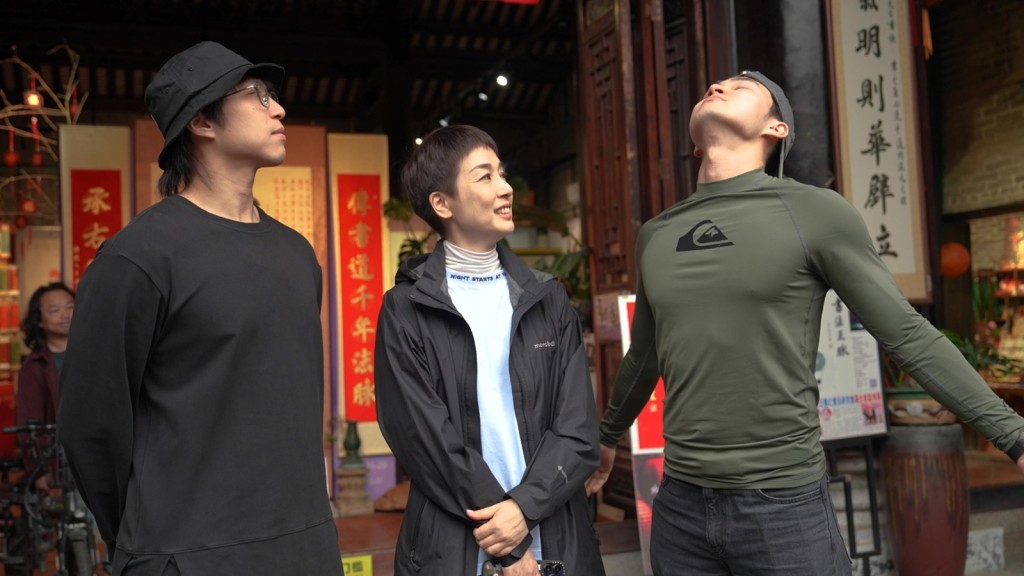 江美儀、周嘉洛及吳業坤今次絕對是真心話傾巢而出。