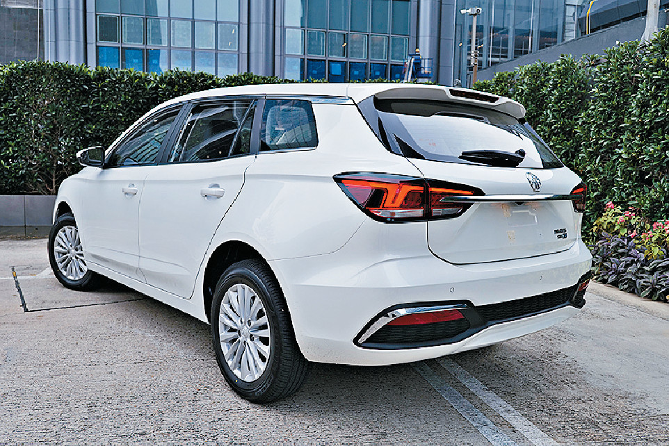 ■MG5 EV是暫時市場上唯一電動旅行車,尾箱容量1,456公升。 ■MG5 EV是暫時市場上唯一電動旅行車,尾箱容量1,456公升。