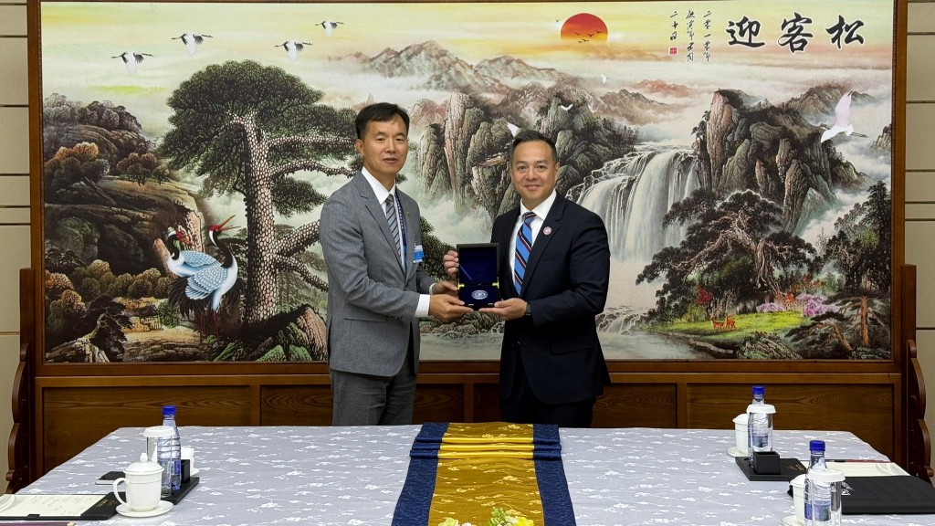 周一鳴率團赴江蘇連雲港 出席全球公共安全合作論壇 與柬埔寨韓國代表會談