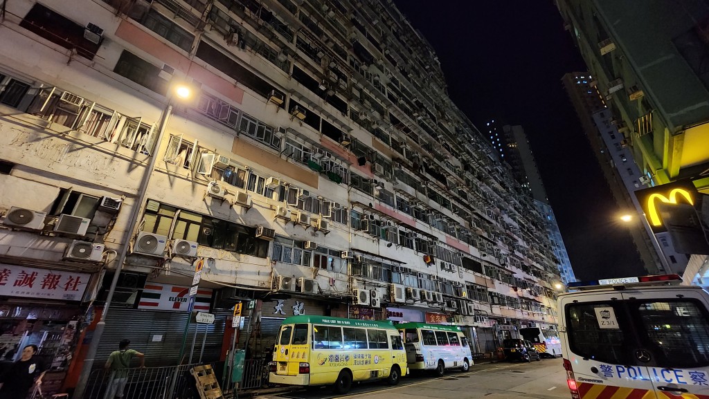 土瓜灣益豐大廈大停電，近千名住戶受影響。