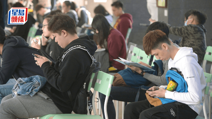 DSE 2026｜英文口試「大整蠱」？大埔考生需到屯門應考 車程個半小時 考評局咁解釋 (資料圖片)