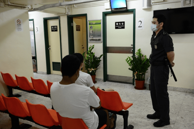 澳門監獄設有提供基礎醫療服務的醫療室。澳門懲教管理局網站圖片