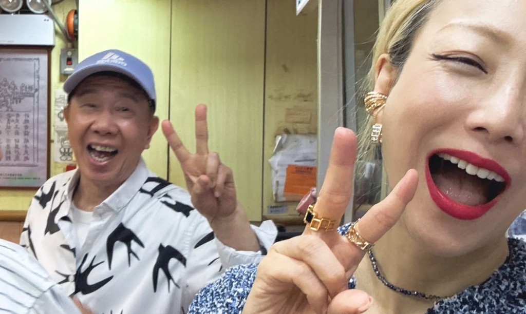 鄭秀文昨日（23日）在IG分享照片，透露在茶餐廳遇見尹光。