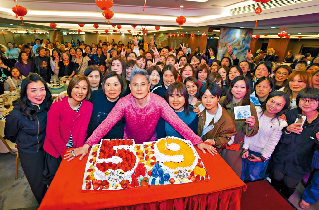 蔡一傑幾乎每年都同大班粉絲一齊慶生。