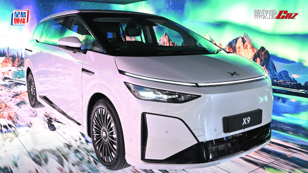 新版小鹏XPENG X9电动车刚于4月2日(四)在香港开售。