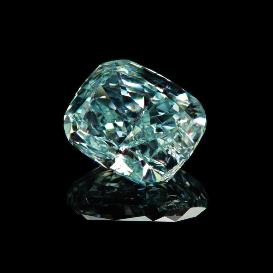 香港国际钻石、宝石及珍珠展将汇聚各式钻石、宝石及珍珠原材料。发展局