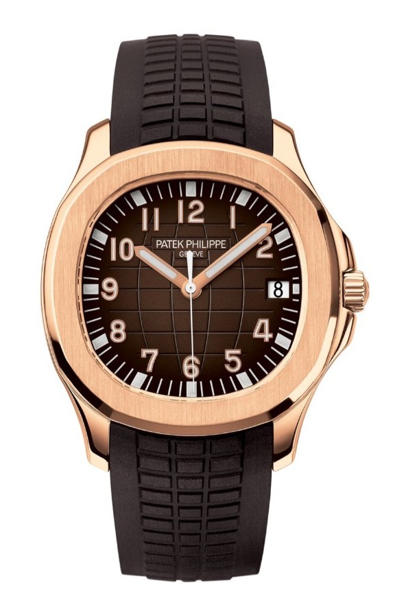 手表是Patek Philippe的Aquanaut款式，官方售价为352,500元。