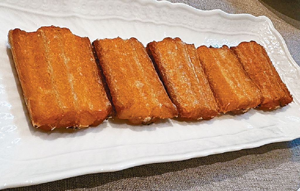 ■黃金脆帶魚。
