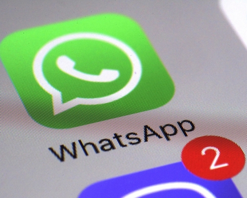 WhatsApp的新私隱條款將於周六生效。AP圖片