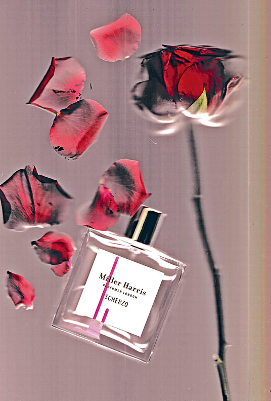Scherzo香氛系列/$980/50ml/Miller Harris，靈感源自著名小說《大亨小傳》中的一段章節，並由品牌兩位調香師根據想像中的意境創作。