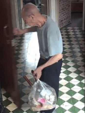 失蹤82歲老翁王栢祥最後衣著。警方圖片 失蹤82歲老翁王栢祥最後衣著。警方圖片