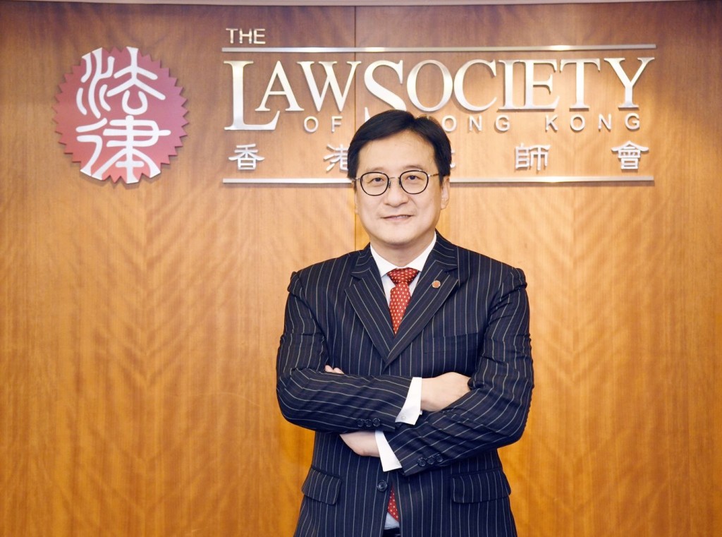 香港律师会会长陈泽铭称将对有关投诉展开调查。资料图片  ​