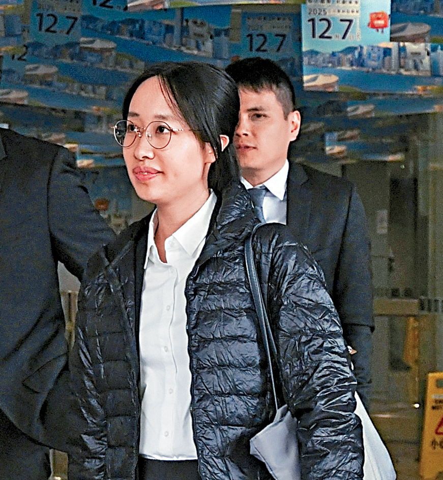 海關督察詹宇寧案發時為被告上司，她供稱為被告將涉案申請遞交到上層長官作審核。