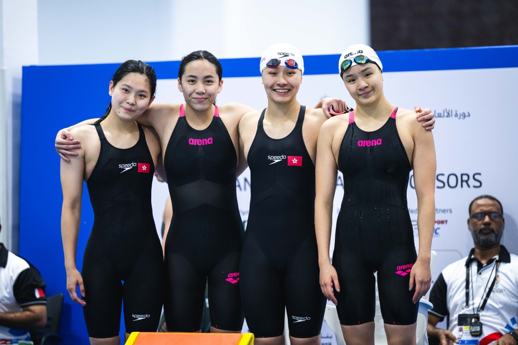 李芯瑤、林韵晴、馬紫玲和文薈喬合力取得女子4X100米自由泳接力金牌。港協暨奧委會圖片