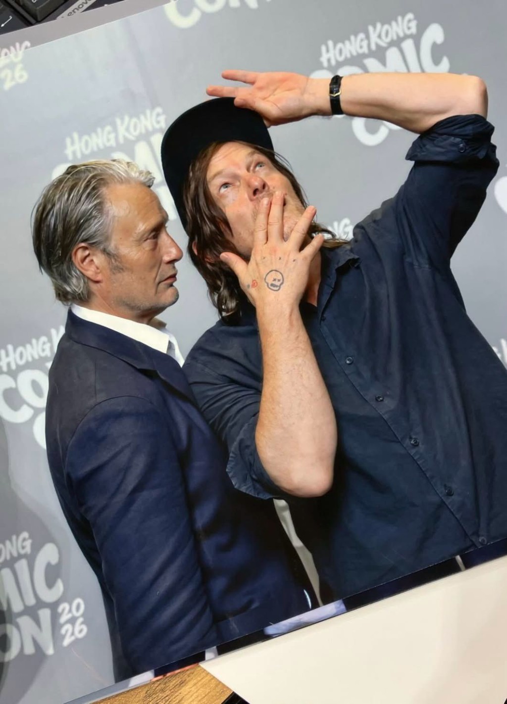 Mads Mikkelsen和Norman Reedus昨日一同見粉絲。