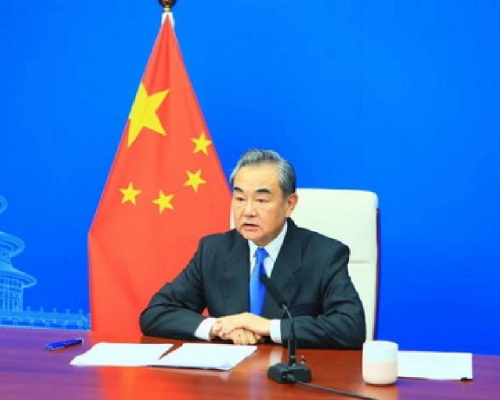 王毅指中國已向世界提供超過12.5億劑疫苗。中國外交部圖片
