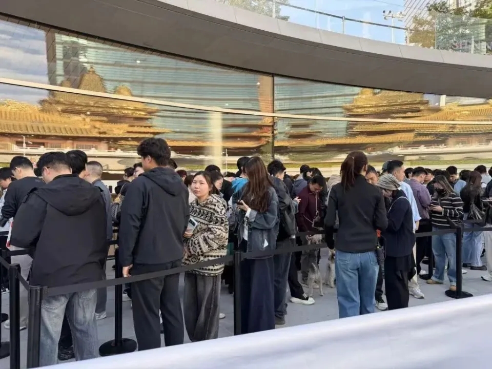 上海apple store。