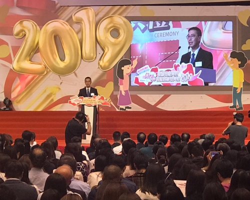 教育局局長楊潤雄致辭。