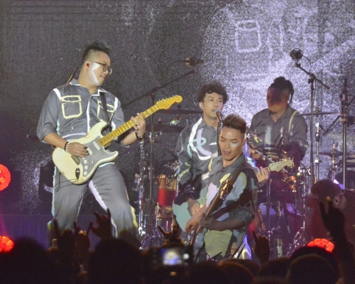ToNick指,以前在酒吧開show,停留在1千人的場地達9年,曾想過放棄。