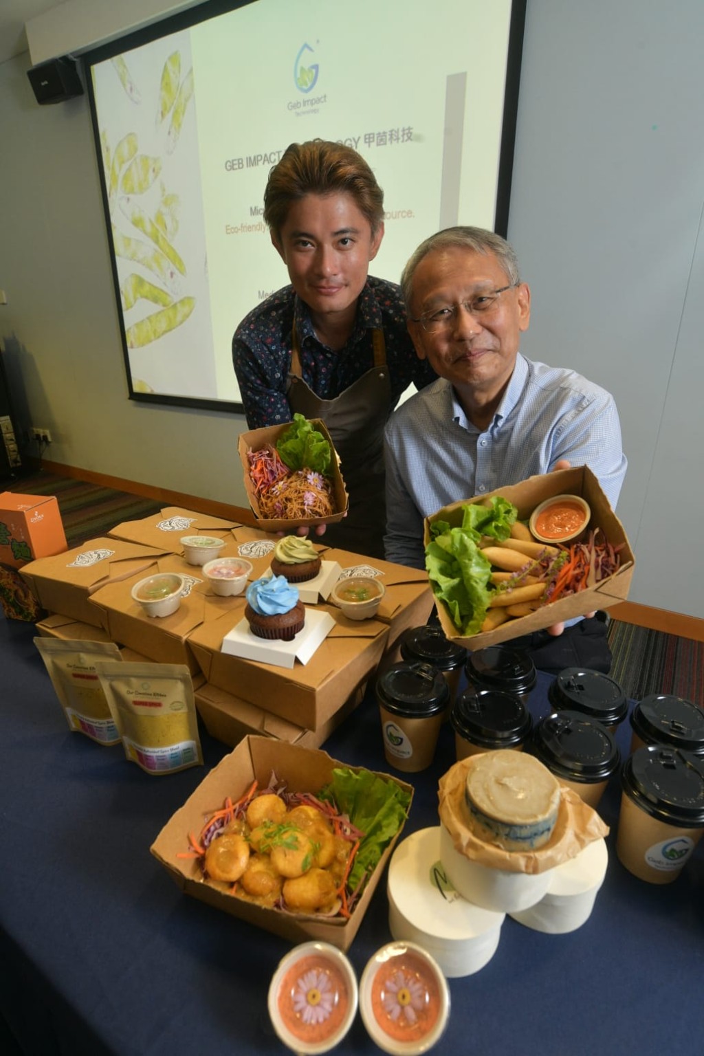 研究微藻食物的廚師表示，微藻可做成任何食物，惟需要平衡和時間研發。
