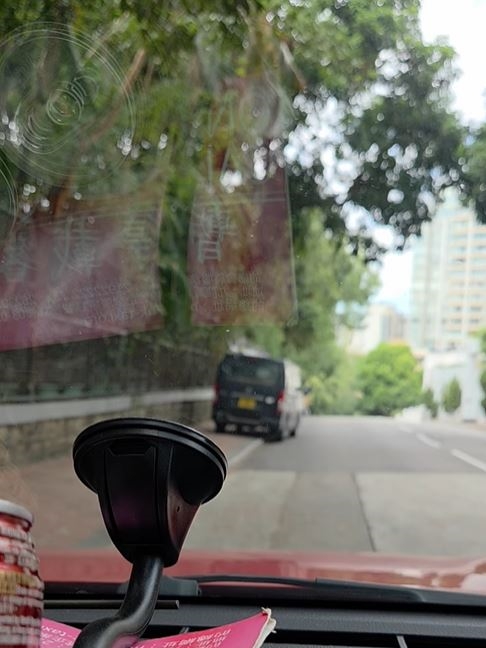 司機花費45分鐘，最終順利將伯伯送返家。