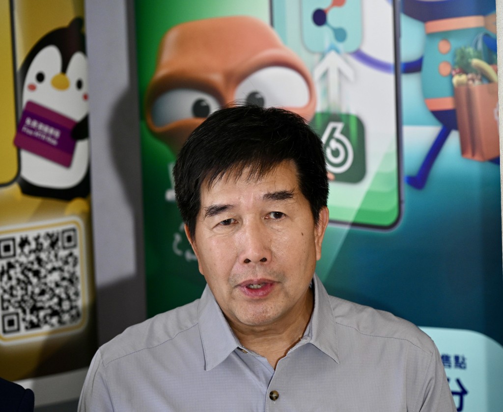 環保協進會總幹事邱榮光表示，全港「綠在區區」使用人流持續增長，市民心態和行動上亦支持回收。