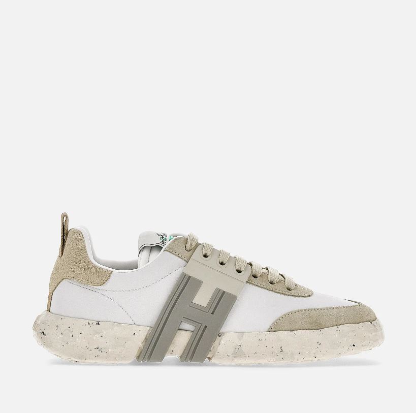 女裝Hogan 3R運動鞋/$3,600。