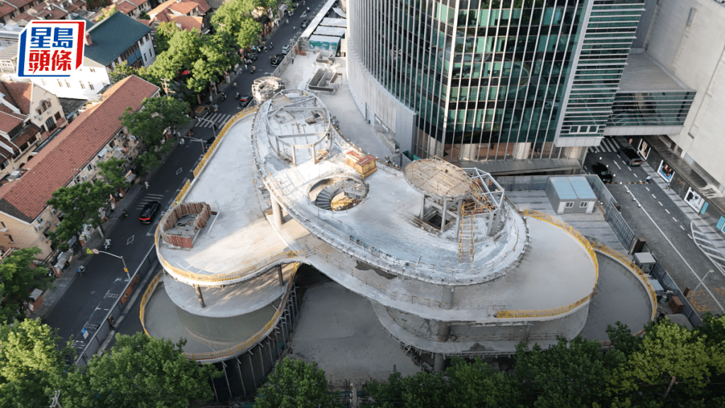 上海恒隆廣場擴建部分封頂 零售面積增13% 料明年下半年開幕