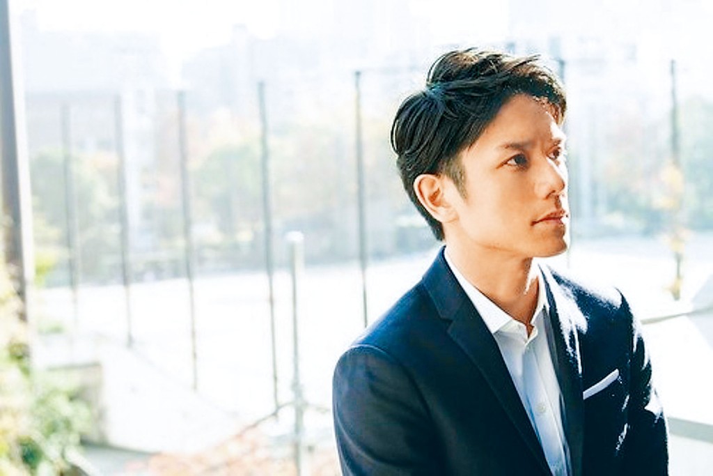 瀧澤秀明否認是強吻慣犯,以及不願回應恩師喜多川的性侵醜聞。