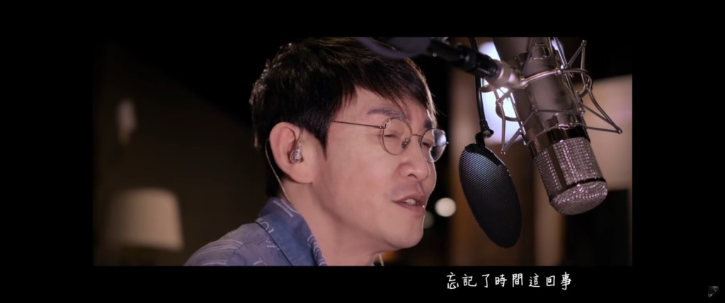 吳啟明熱愛音樂。 吳啟明熱愛音樂。