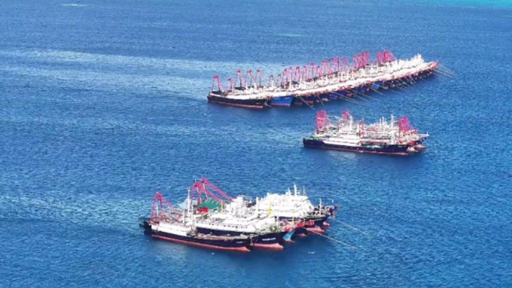 菲律宾指中国在牛轭礁集结135艘民兵船。PCQ  