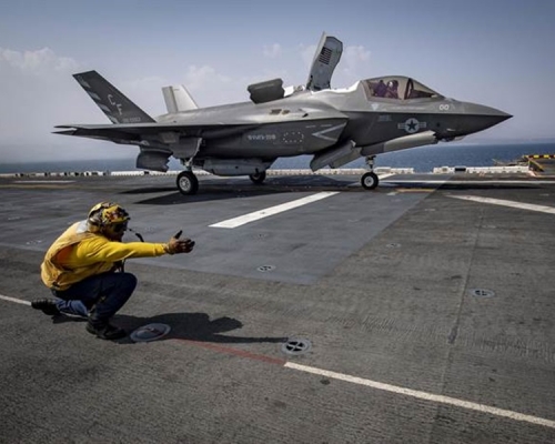 美军「F-35」隐形战机首次执行战斗任务。网上图片