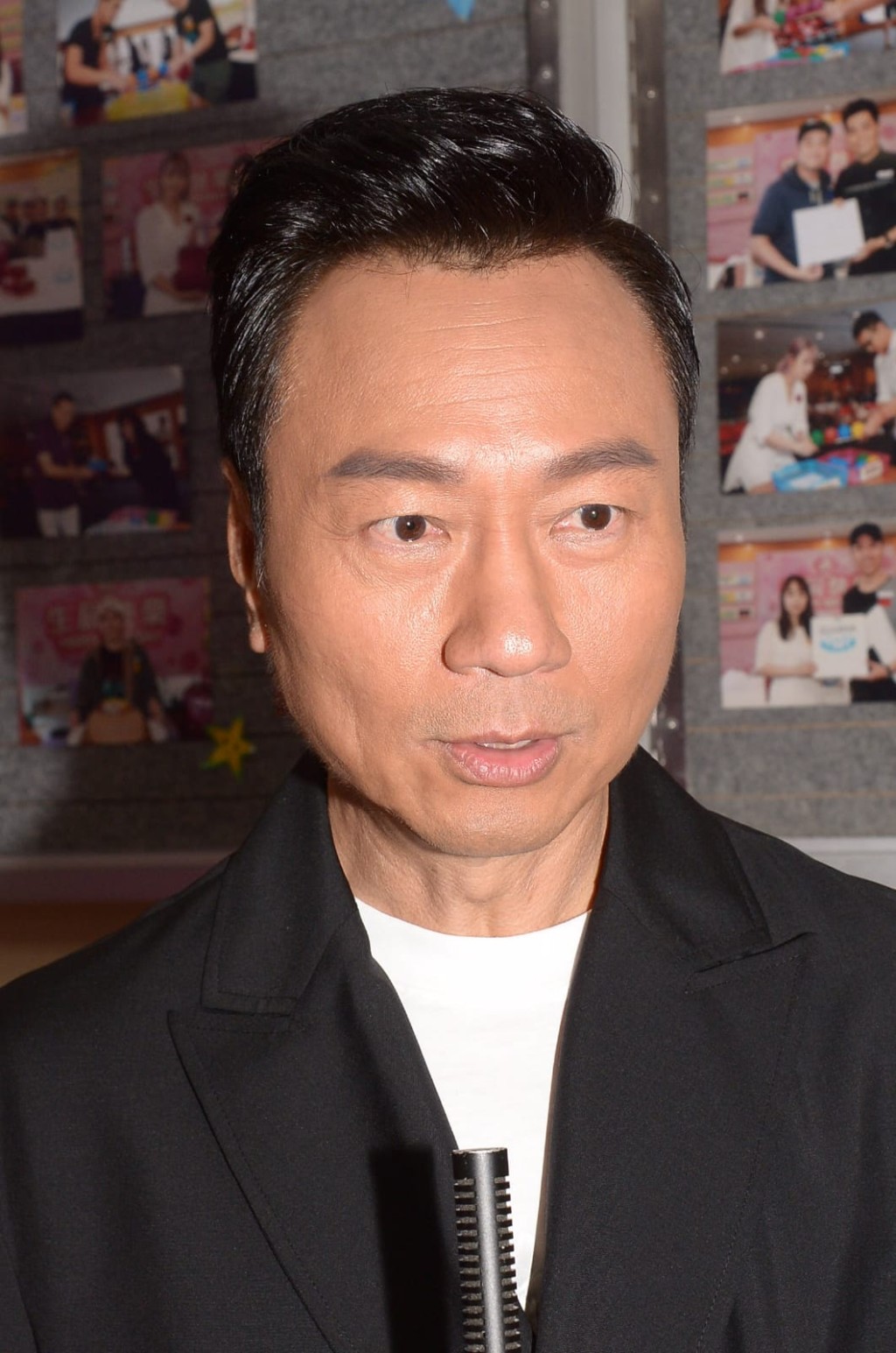 黎耀祥提到錢國偉病逝也深表婉惜。