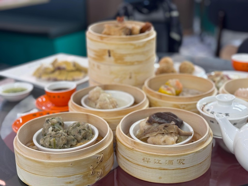 涉事襟江酒家位於旺角家樂坊,以手工點心及懷舊風味聞名。 (資料圖片) 涉事襟江酒家位於旺角家樂坊,以手工點心及懷舊風味聞名。 (資料圖片)