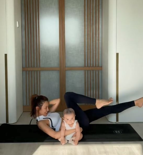 呢个修腰加大脾,好得意呀BB。