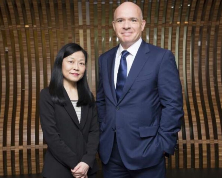 李寶蘭(左)正式獲BRG任命為香港辦事處全球調查及策略情報董事。