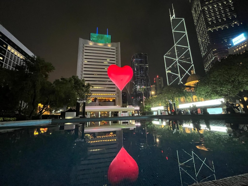 Chubby Hearts 吸引不少市民打卡。香港设计中心fb