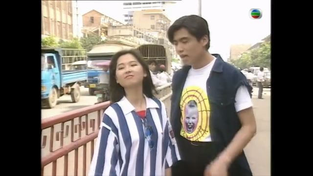 陈家碧（左）当年亦做不少旅游节目主持。