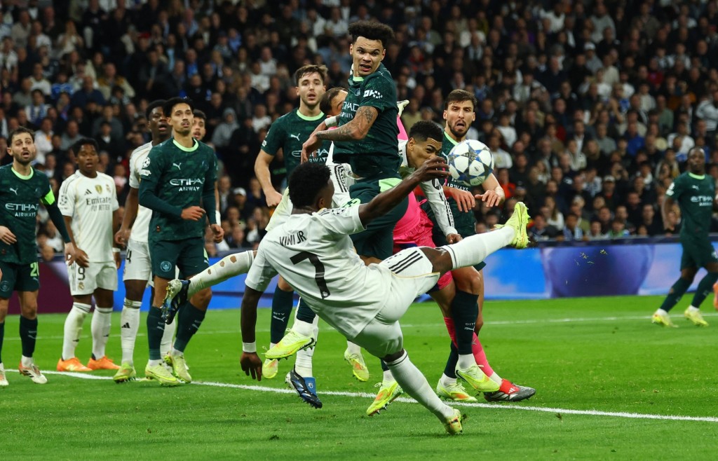 云尼斯奥斯的卧射一飞冲天。路透社