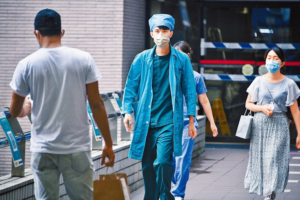 当局将引入大湾区三甲医院有经验的医生来港服务。