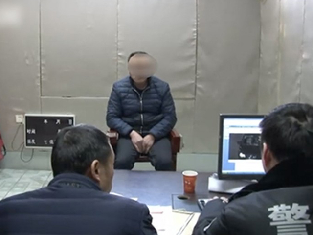周姓私家車司機事後向警方投案自首。網圖