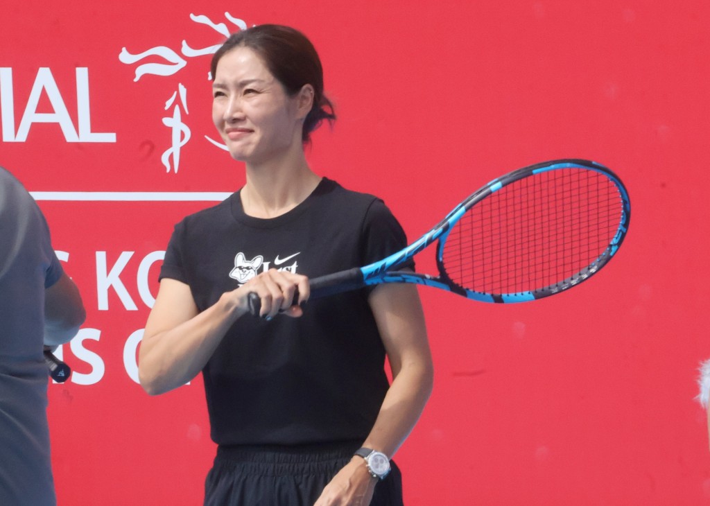 香港站賽事總監李娜周日在維園出席活動。徐嘉華攝 香港站賽事總監李娜周日在維園出席活動。徐嘉華攝