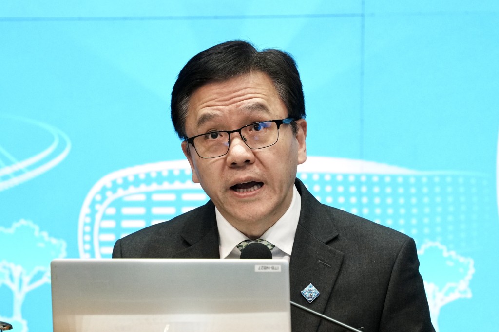 創科局局長孫東說,「網絡安全防禦計劃」為本地機構提供網絡安全認證。 創科局局長孫東說,「網絡安全防禦計劃」為本地機構提供網絡安全認證。