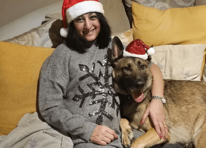 桑加疑被爱犬舔到身上的伤口,引发严重败血症。Gofundme 桑加疑被爱犬舔到身上的伤口,引发严重败血症。Gofundme