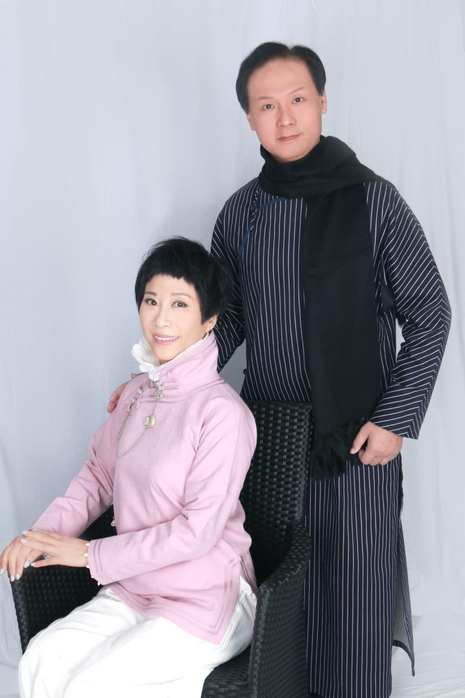 《香江號》由衛駿輝跟龍貫天主演。