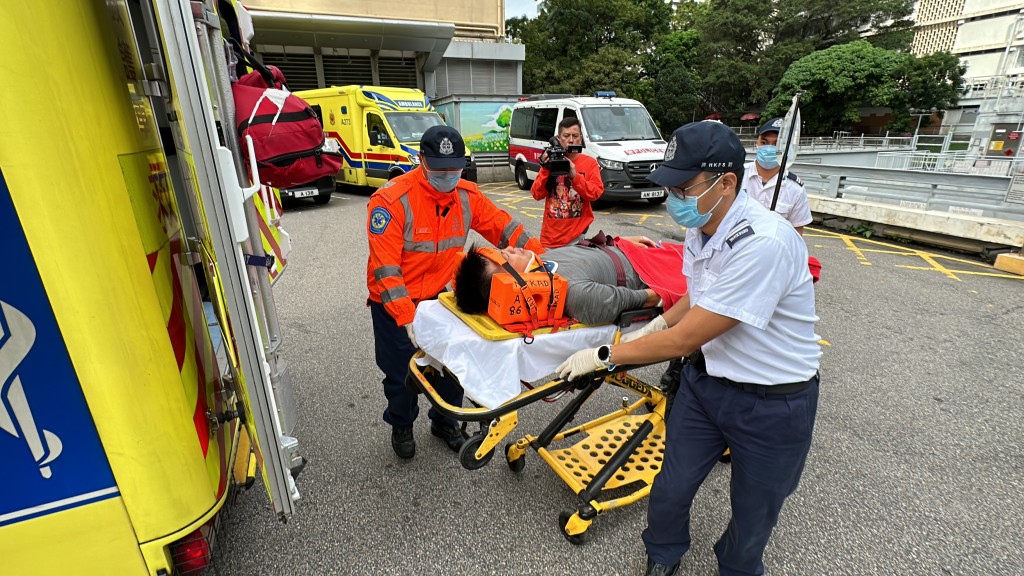 傷者由救護車送院。資料圖片