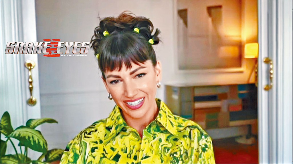 Ursula首度演荷里活片《蛇眼復仇戰》，並飾演亦正亦邪的毒蛇黨核心人物男爵夫人。