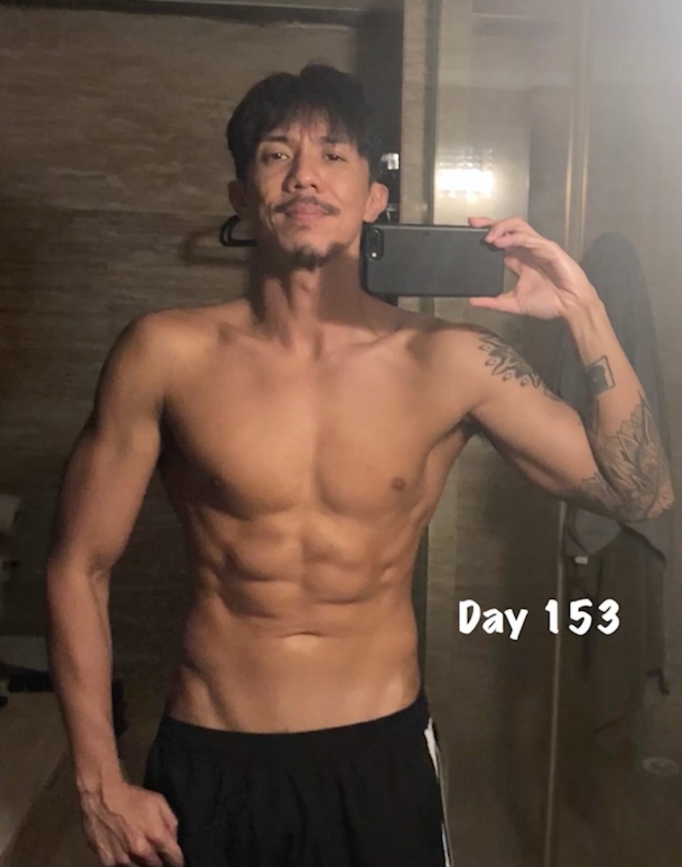 Day 153阿聰的身形。 Day 153阿聰的身形。